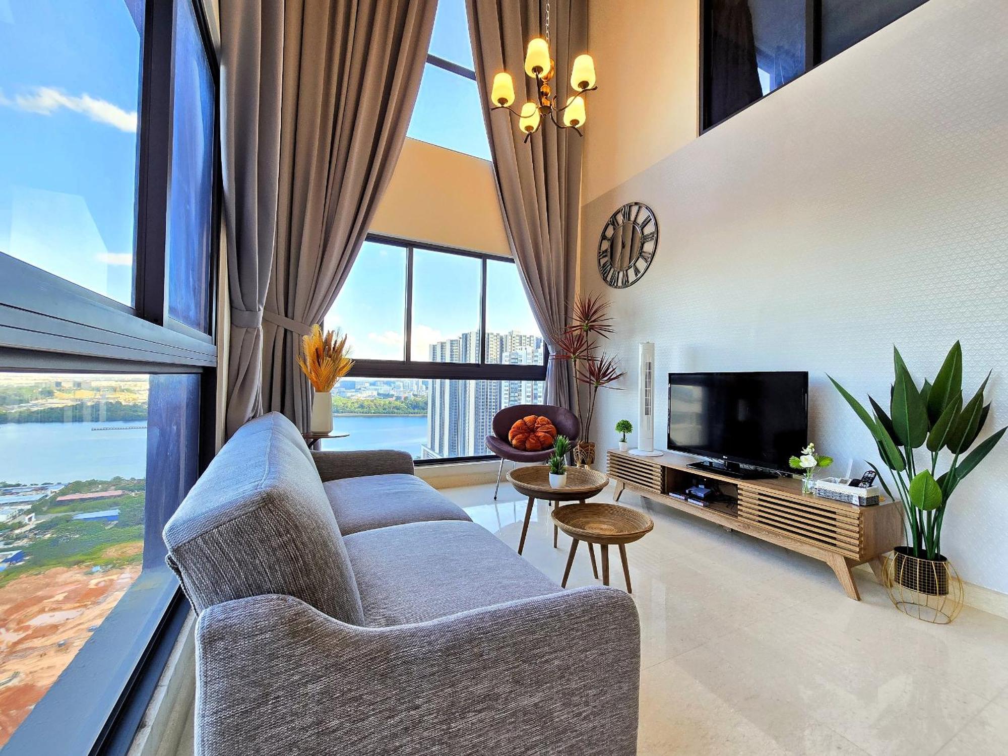 Loft Seaview Near Jb Ciq 7pax Apartemen Johor Bahru