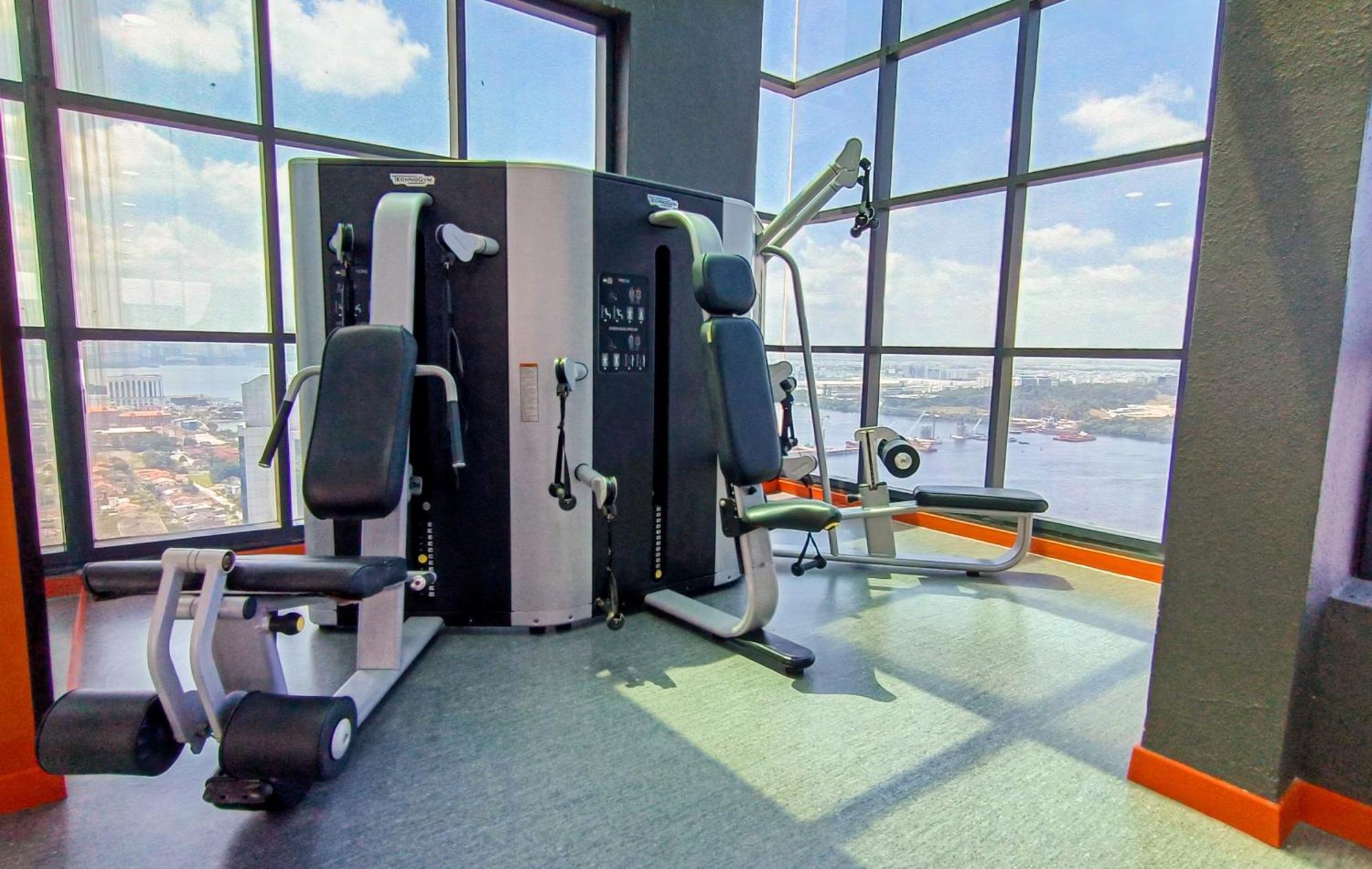 Loft Seaview Near Jb Ciq 7pax Johor Bahru