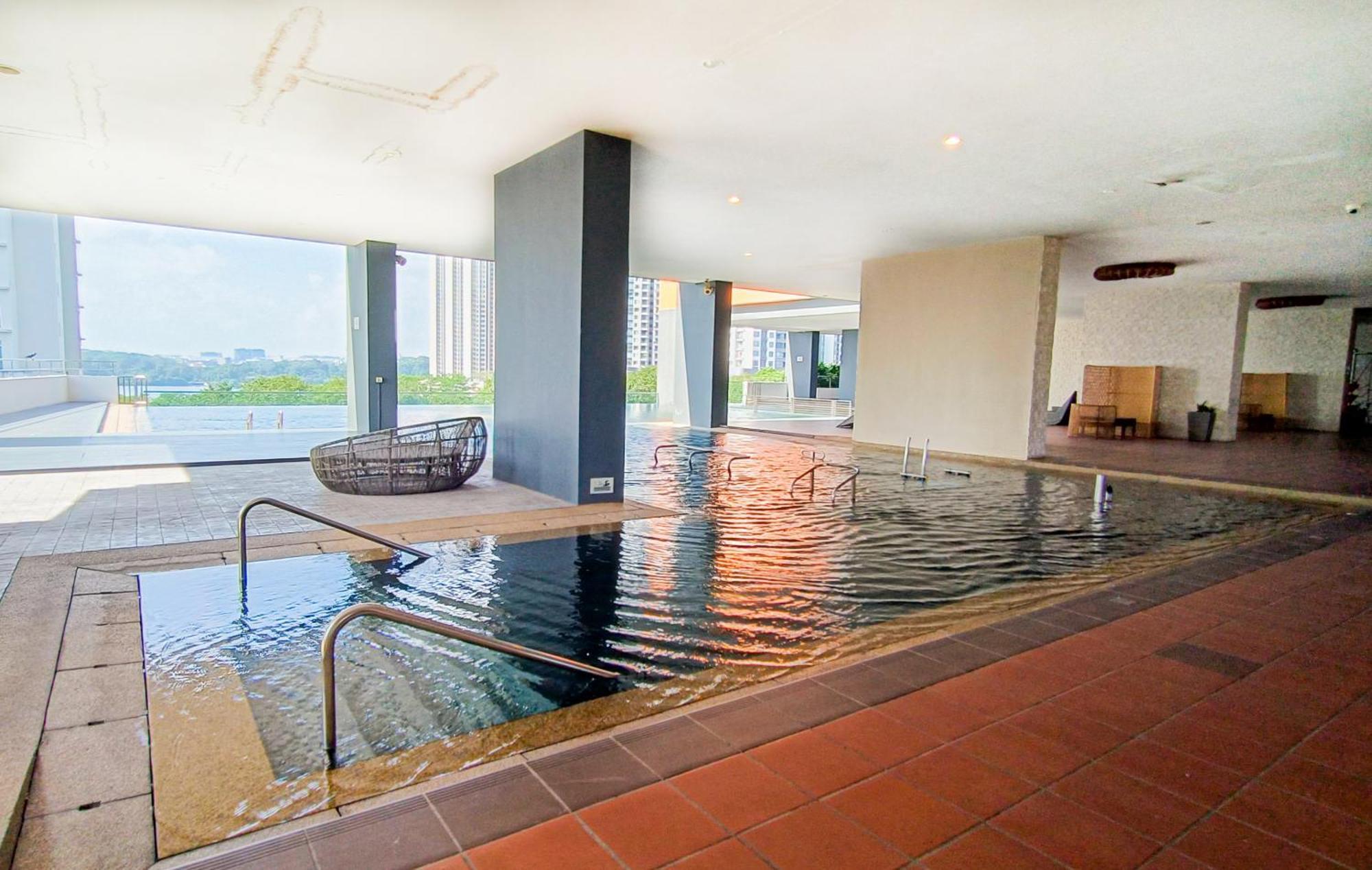Loft Seaview Near Jb Ciq 7pax Apartemen Johor Bahru
